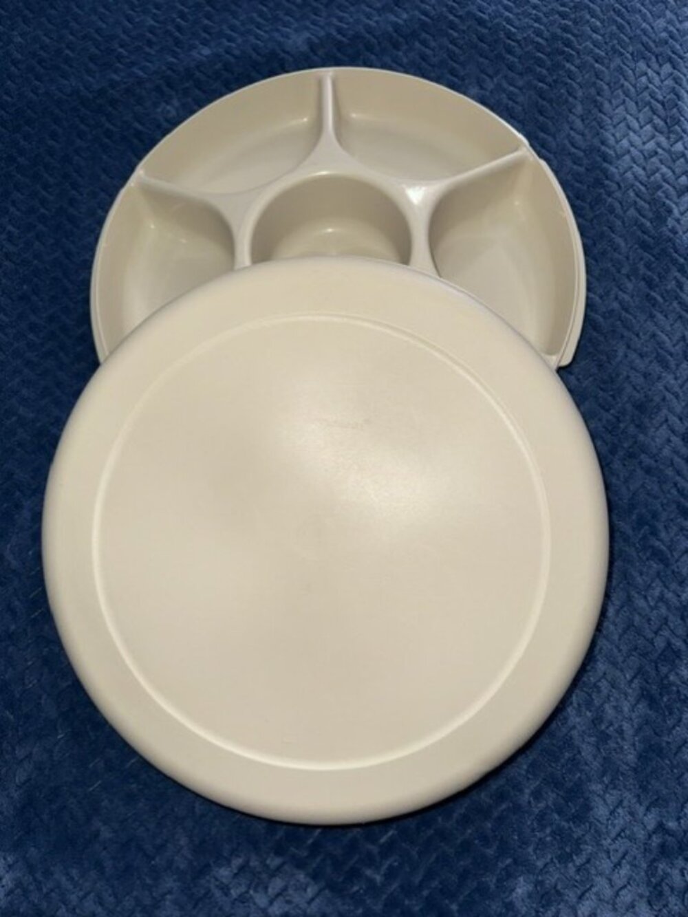 Vintage Tupperware Divided Chip & Dip Tray Set (#1665 tray & #1666 lid)